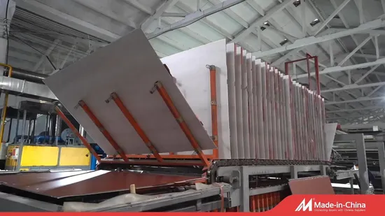 Revêtement UV certifié aspect bois étanche à l'eau revêtement de sol en plastique de luxe Spc feuille de vinyle carrelage de sol pour la décoration de la maison de construction